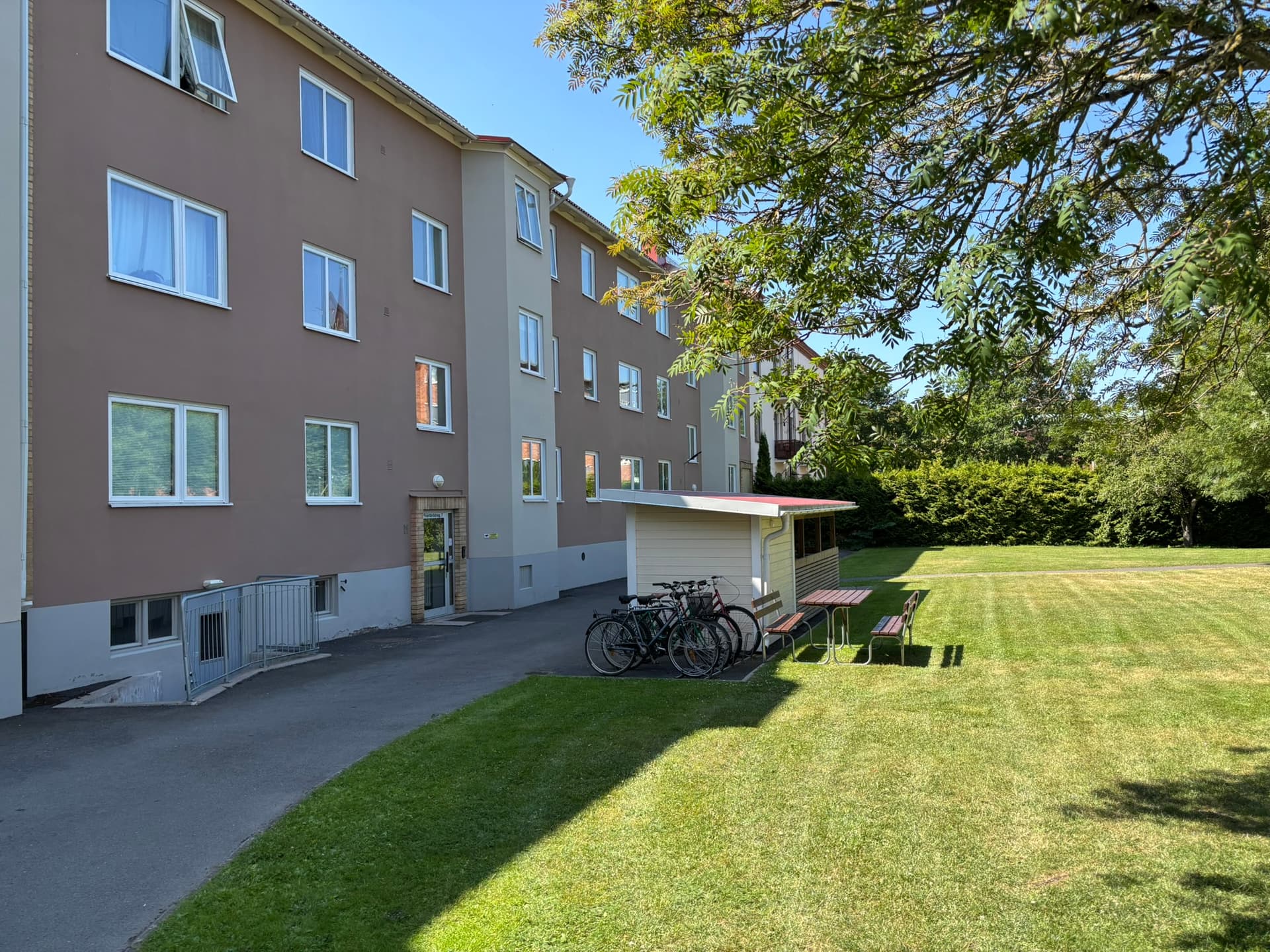 Svartbrödragatan 5 i Skara