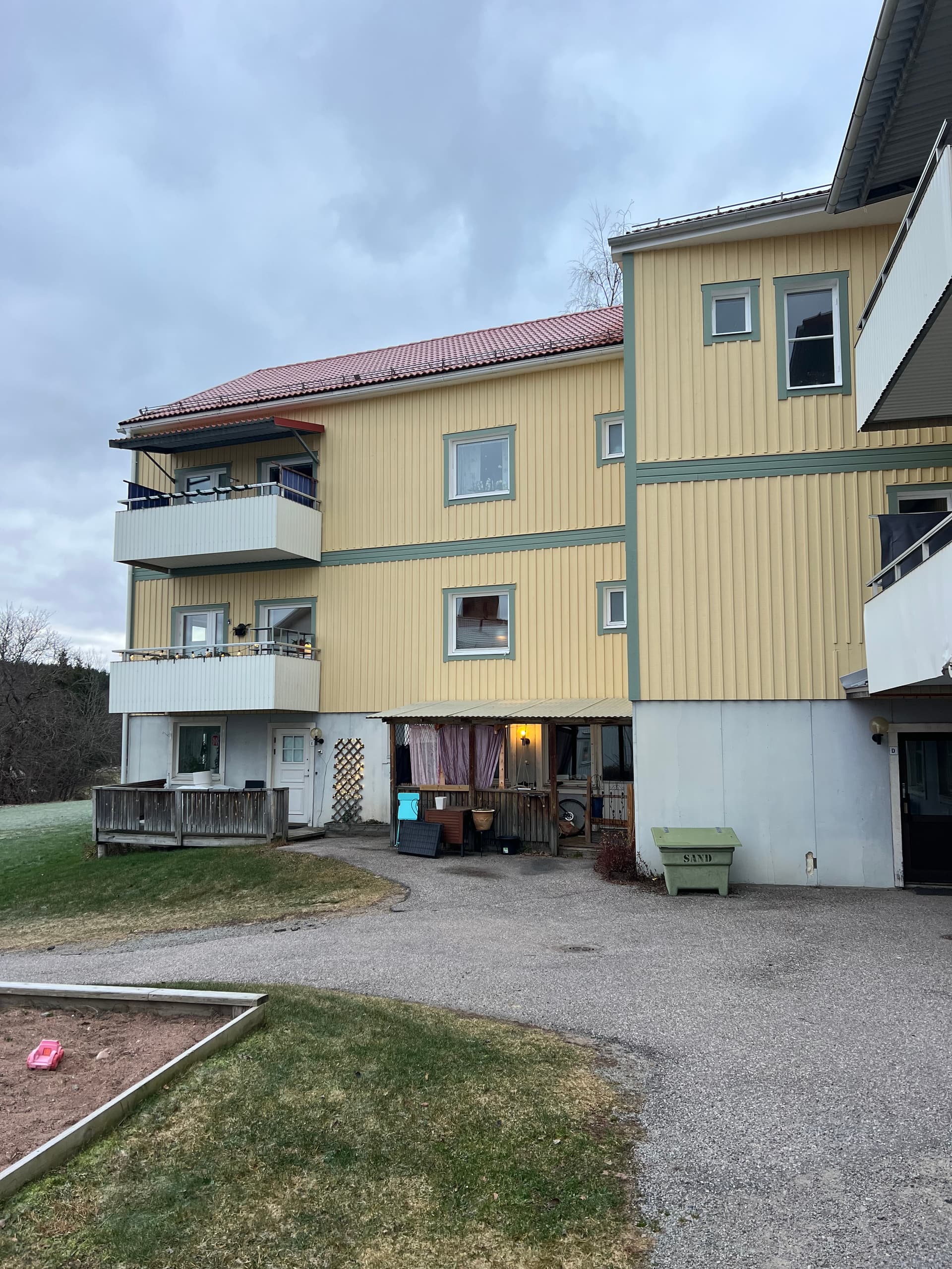 Mårtsbovägen 15C i Bjursås