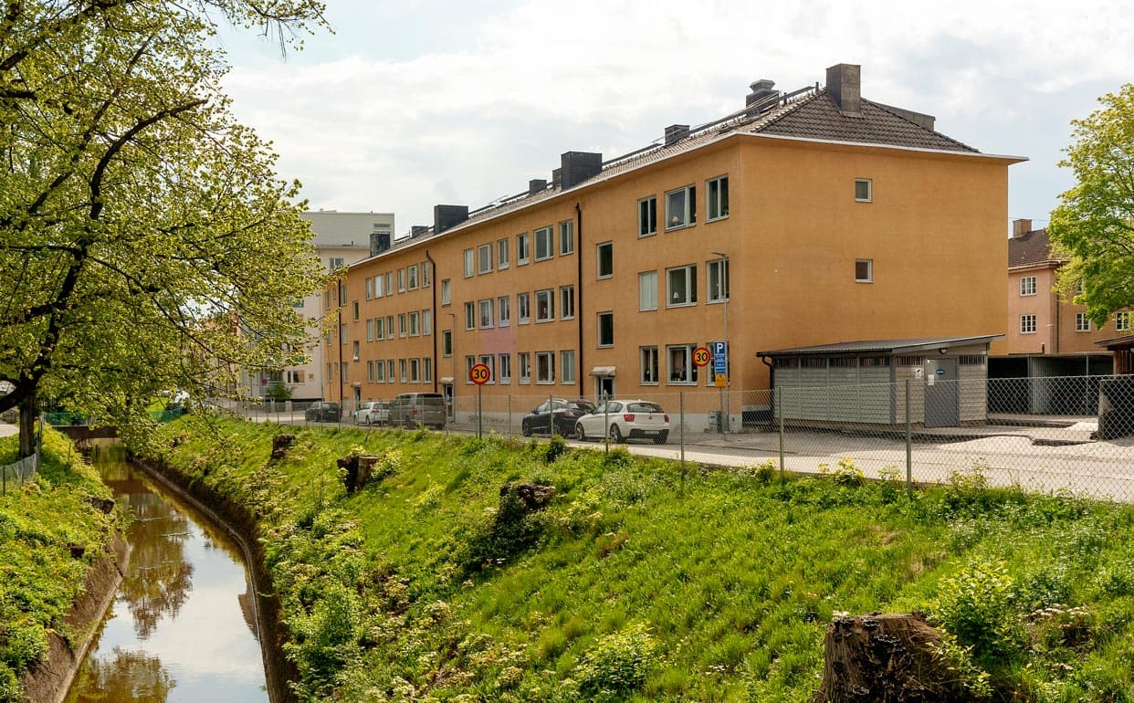 Södra Lillåstrand 16 i Örebro