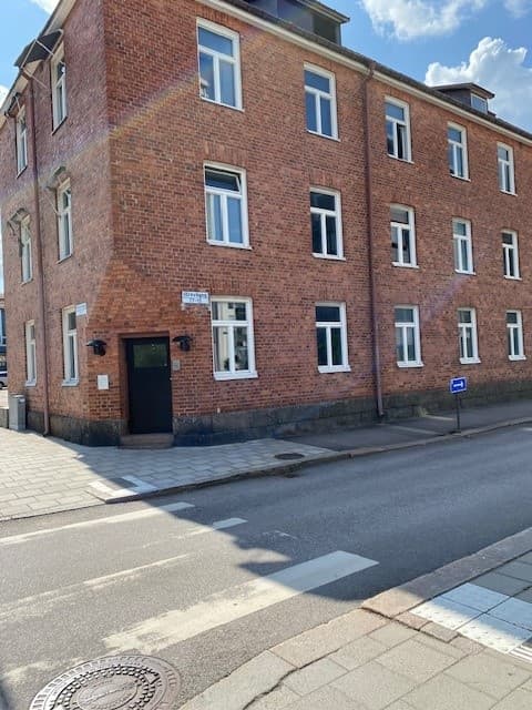 Järnvägsgatan 17 i Trollhättan