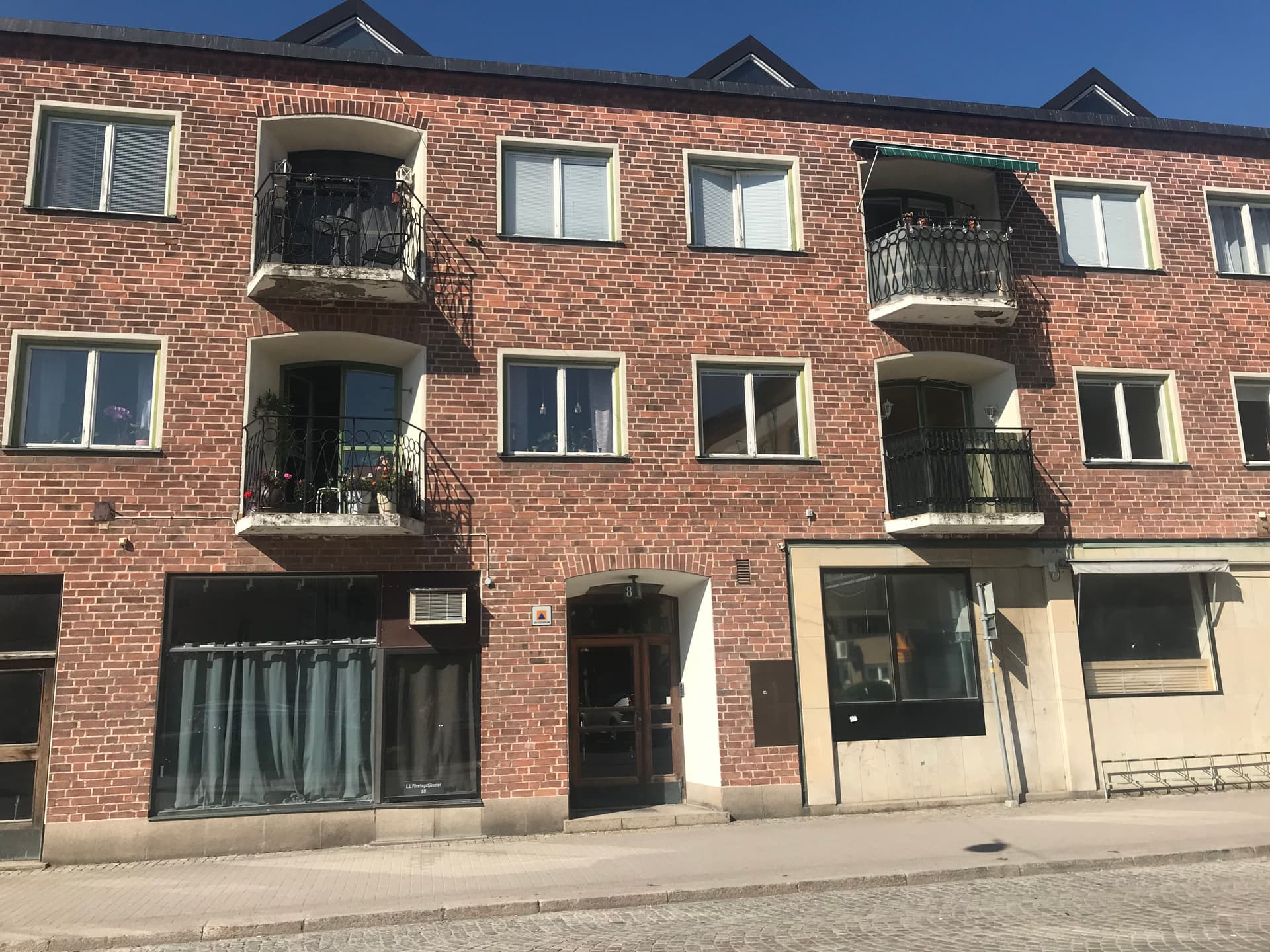 Västra Långgatan 8 i Köping
