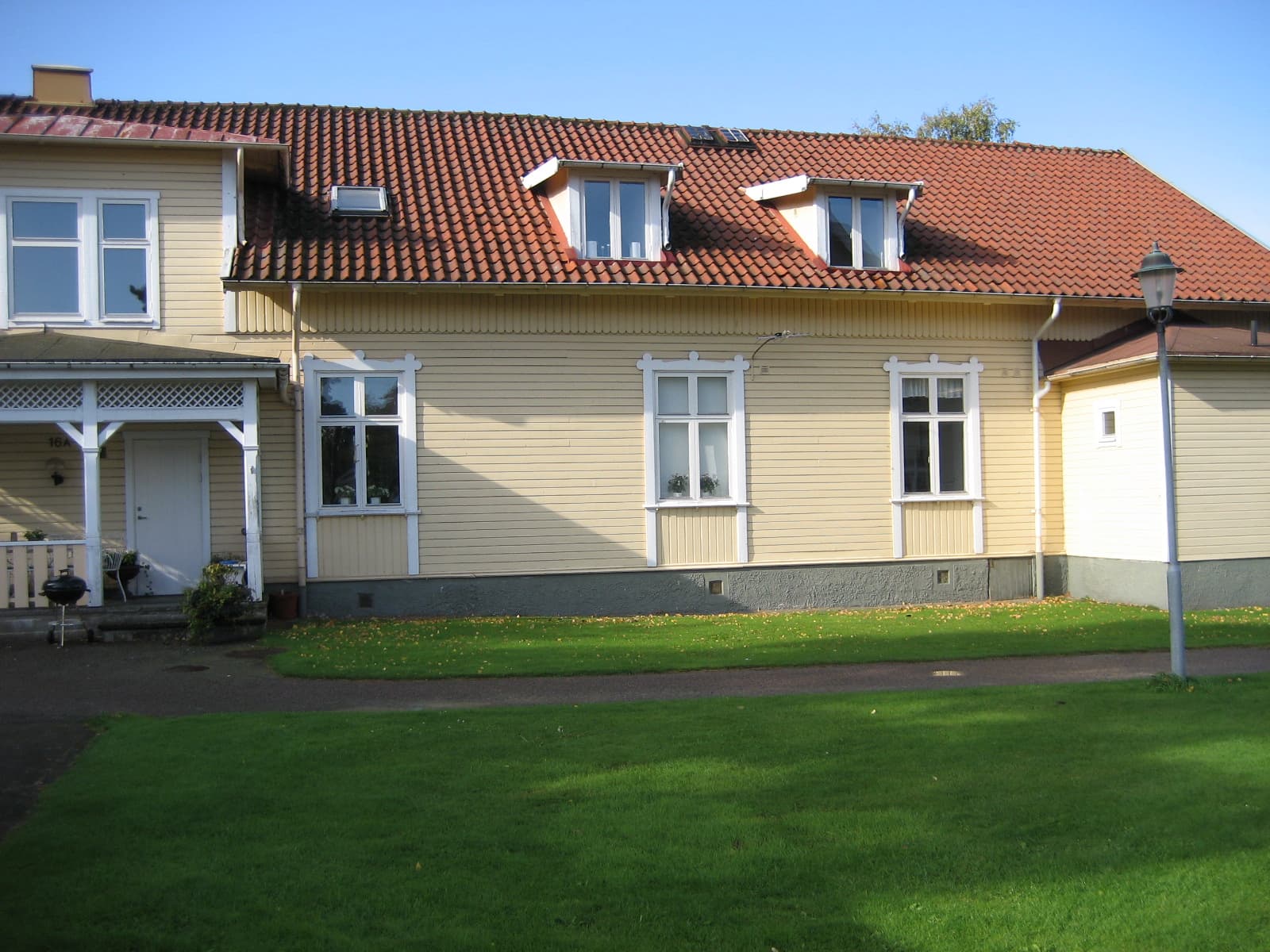 Roxmansvägen 16A i Båstad