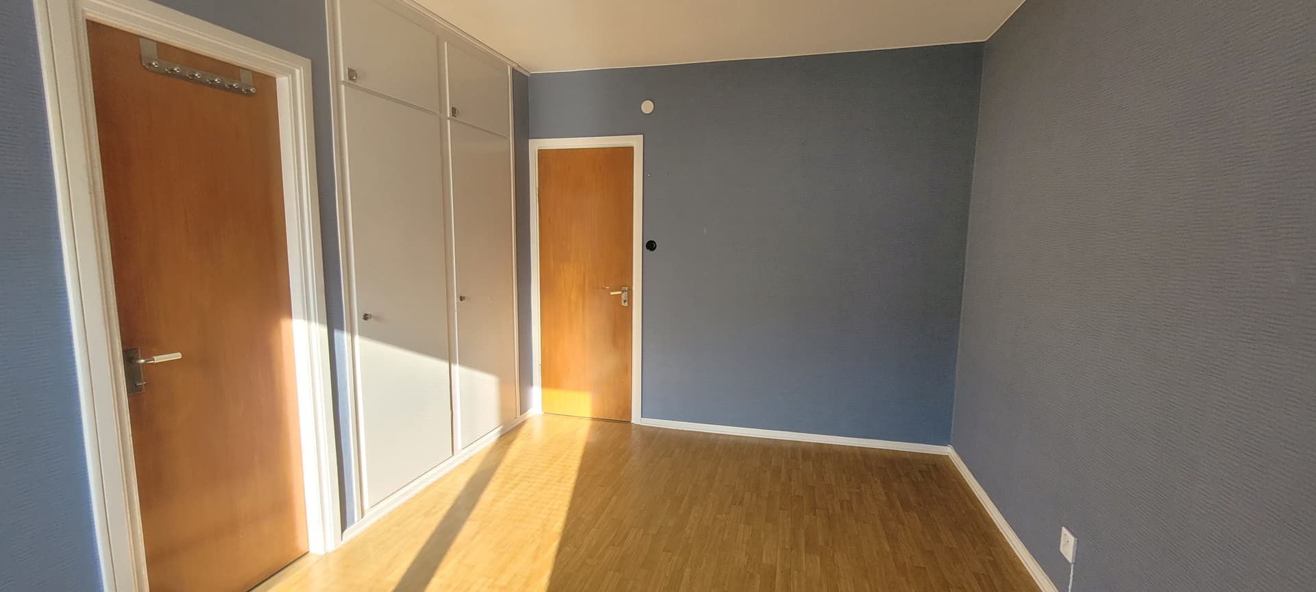 Vällingbyvägen i Vällingby
