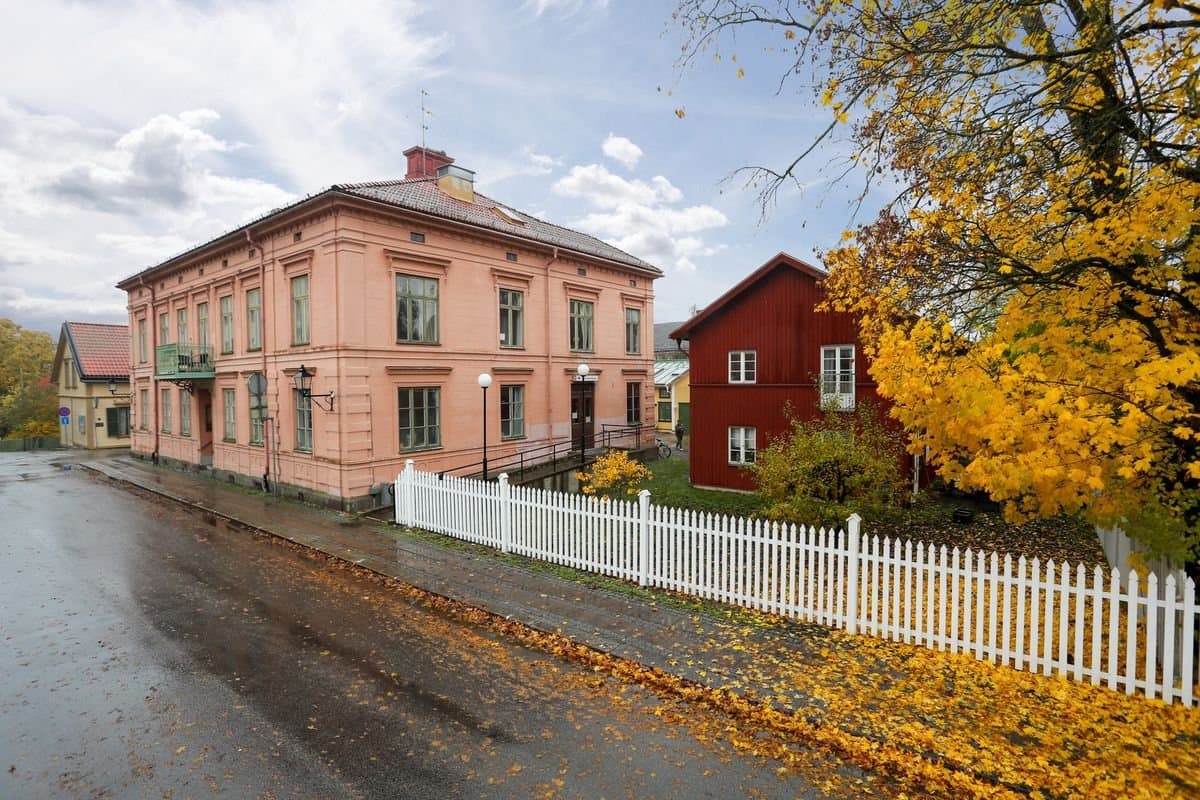 Kungsgatan i Nora och Askersund
