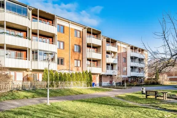 Ullvidevägen i Vällingby