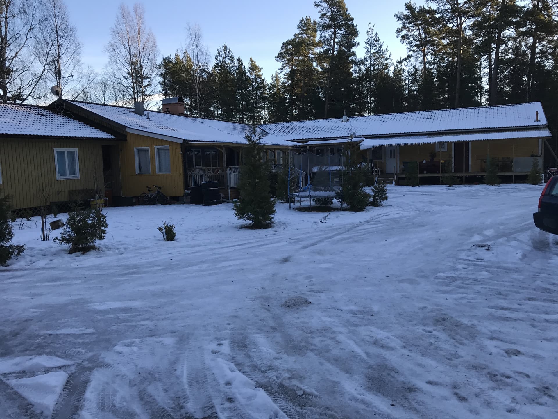Largbacksvägen i Riala
