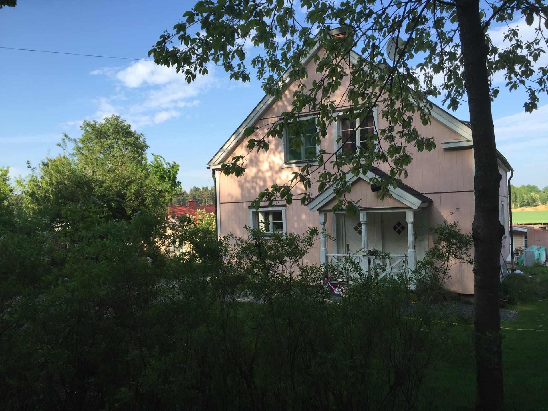 Husbyvägen i Munsö