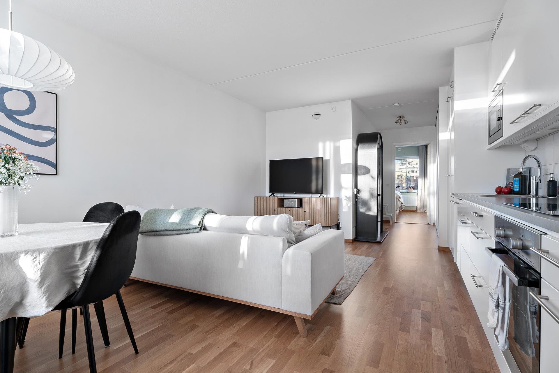 Gamla Enköpingsvägen i Sundbyberg