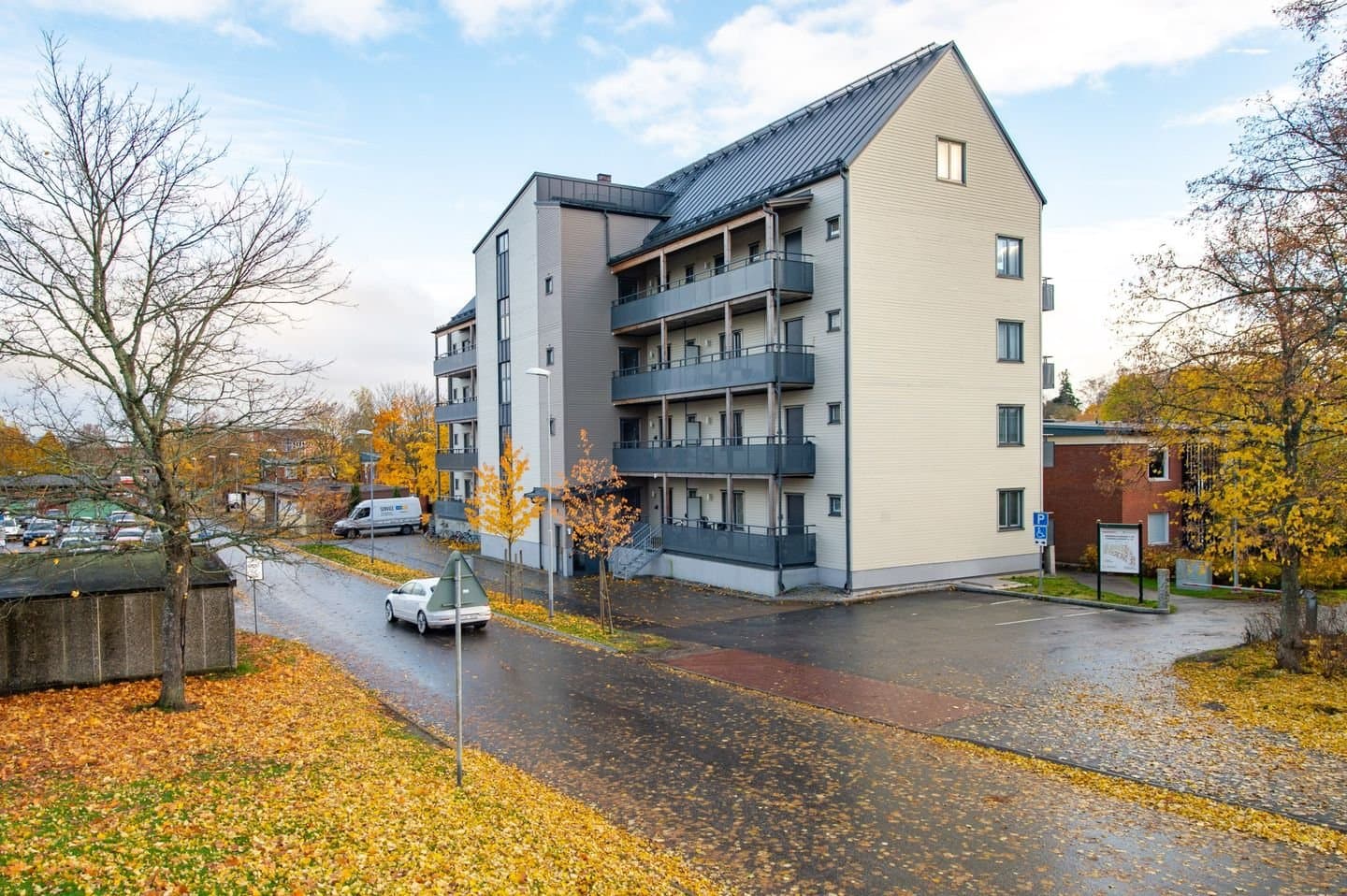 Odensalavägen i Märsta