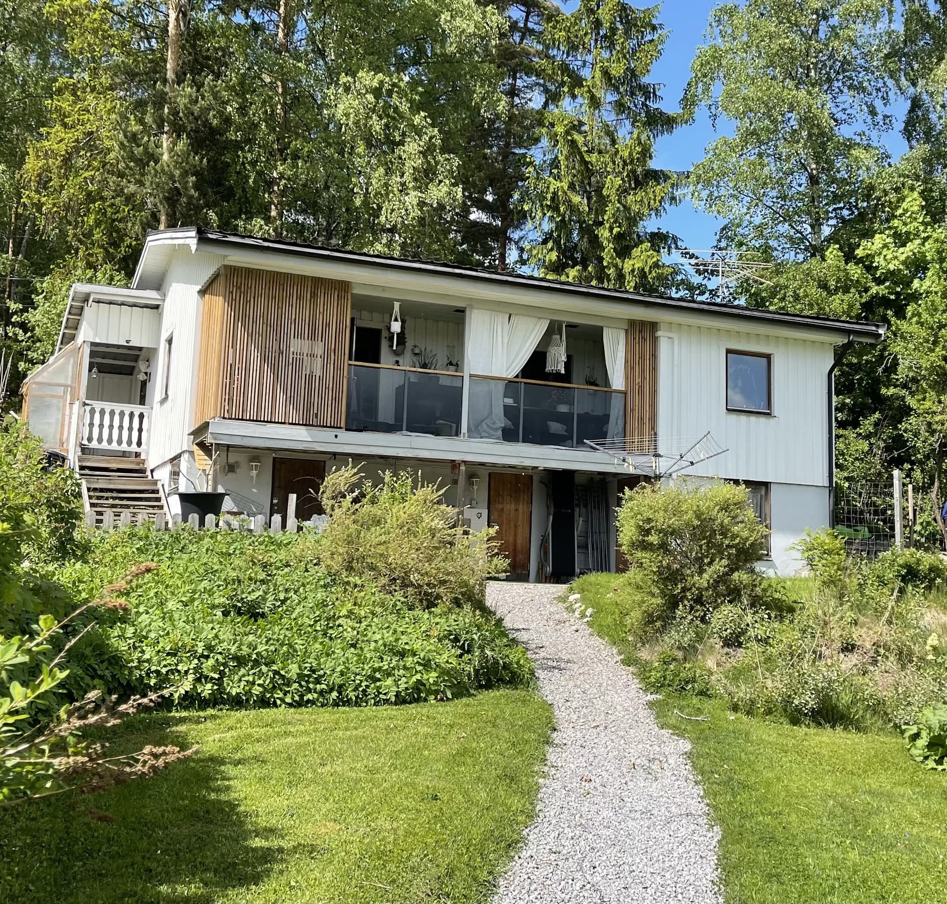Arnbergavägen i Bro