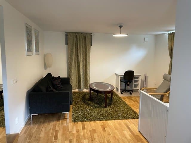 Slottsvägen i Sollentuna