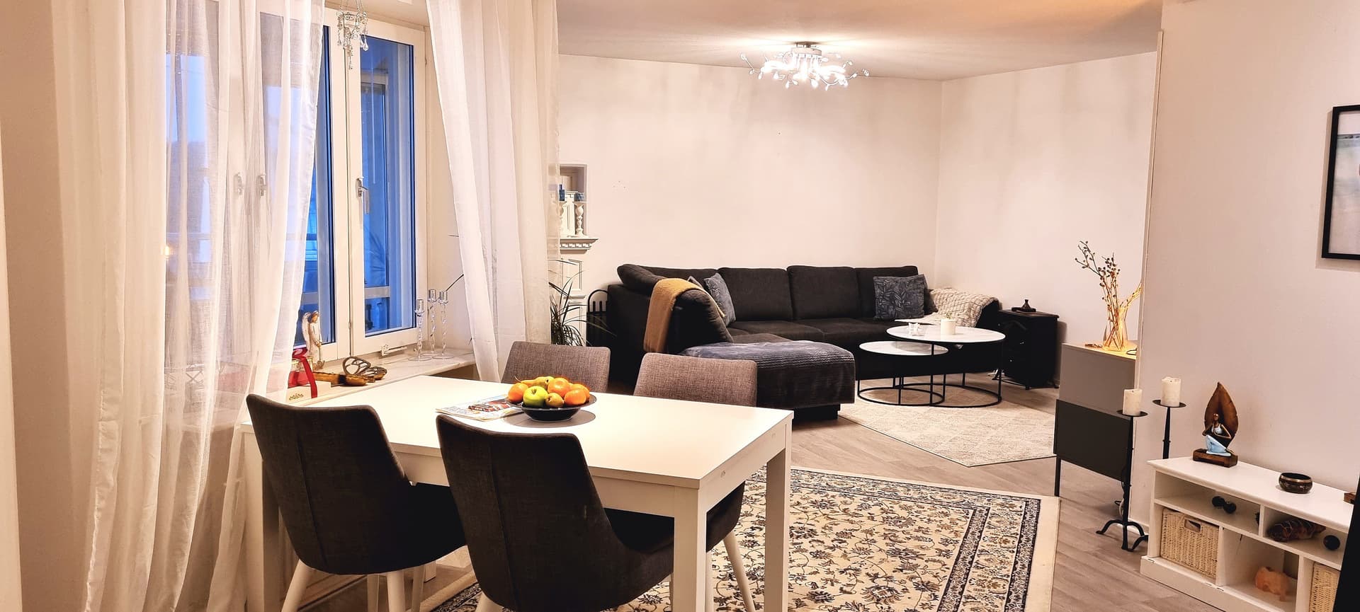Centralvägen i Upplands Väsby