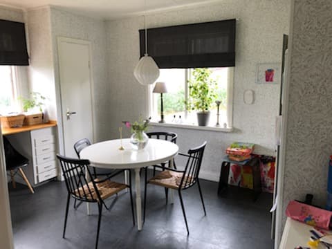 Älgaråsvägen i Hova