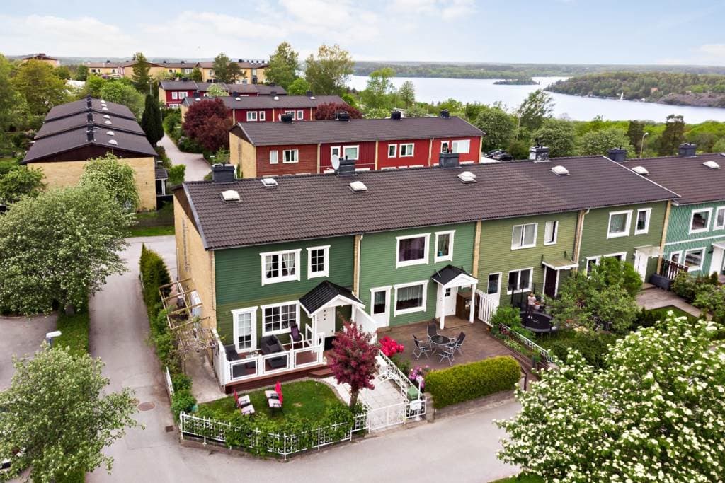 Varpholmsgränd i Skärholmen