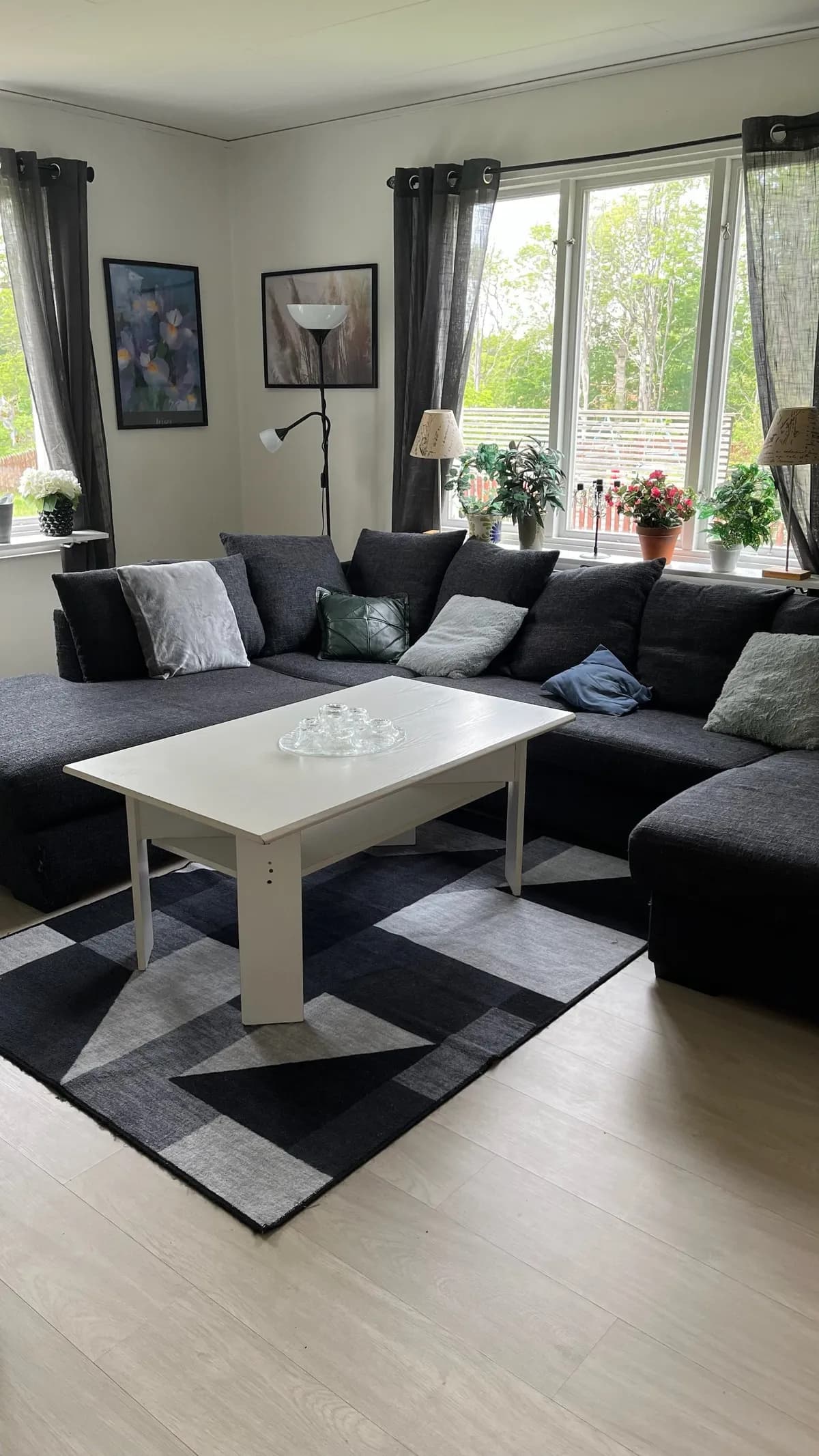 Torsbovägen i Hälleforsnäs