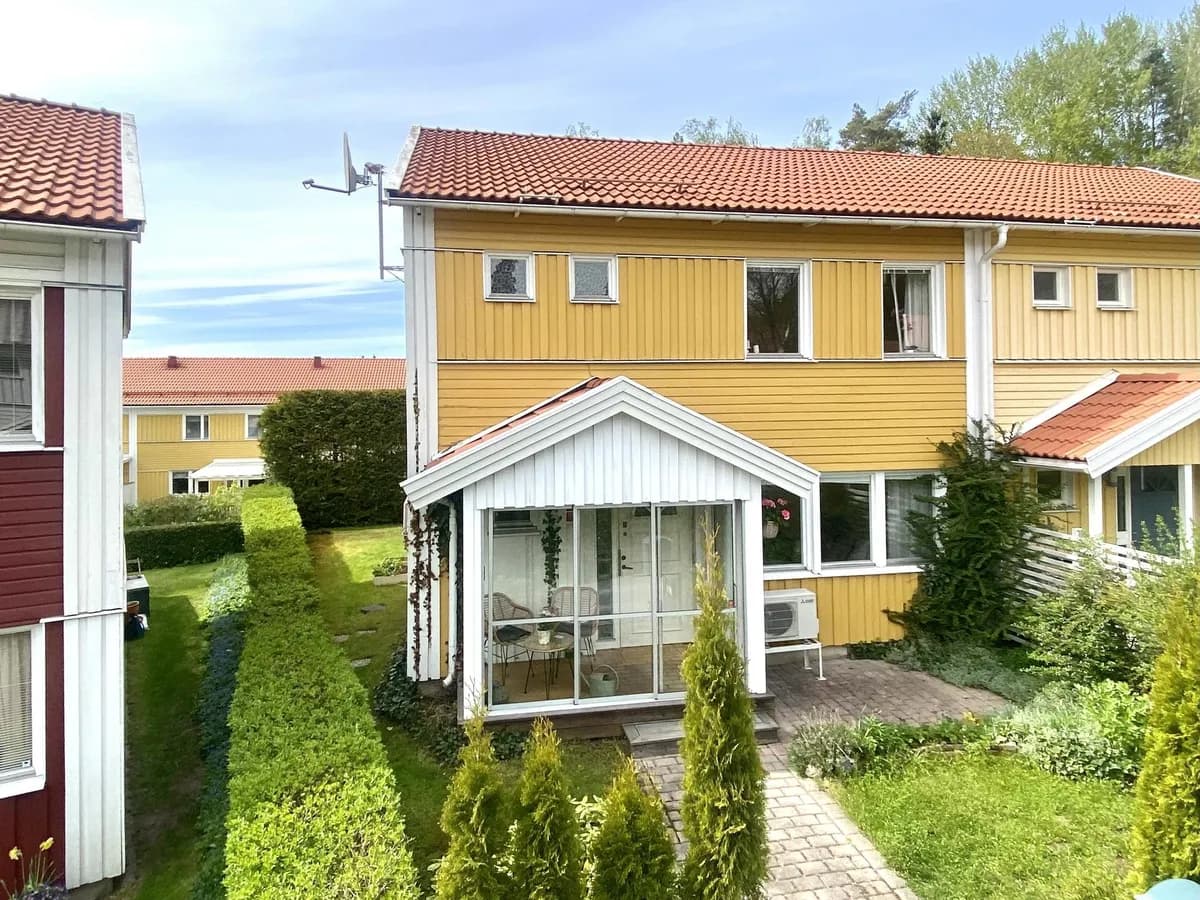 Blomsterkungsvägen i Hässelby