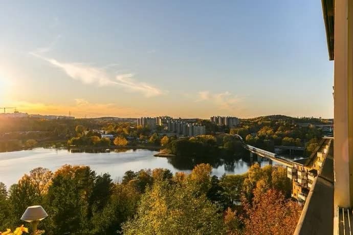 Myrstuguvägen i Vårby