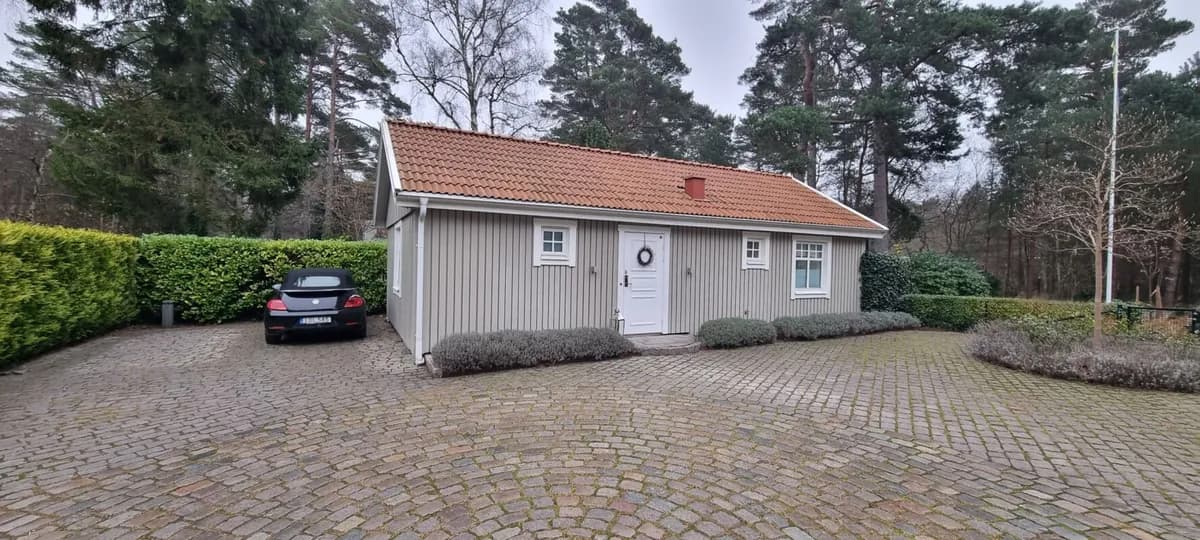 Västra Lärkvägen i Höllviken