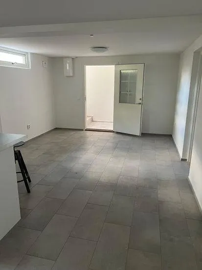 Floagårdsvägen i Heberg