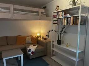 Färjåsvägen i Vallda