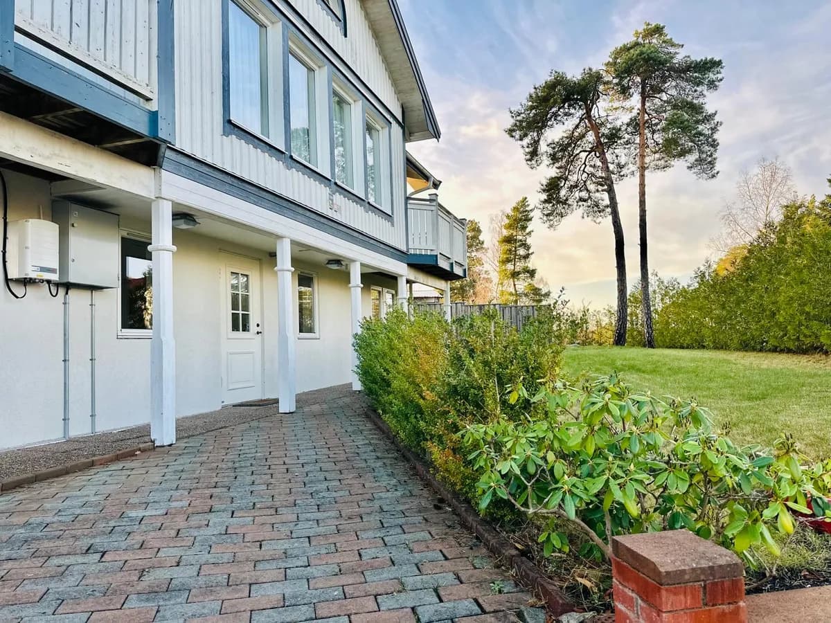 Åsastigen i Saltsjö-boo