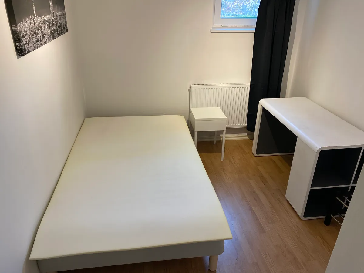 Östra Bäckevägen i Sävedalen