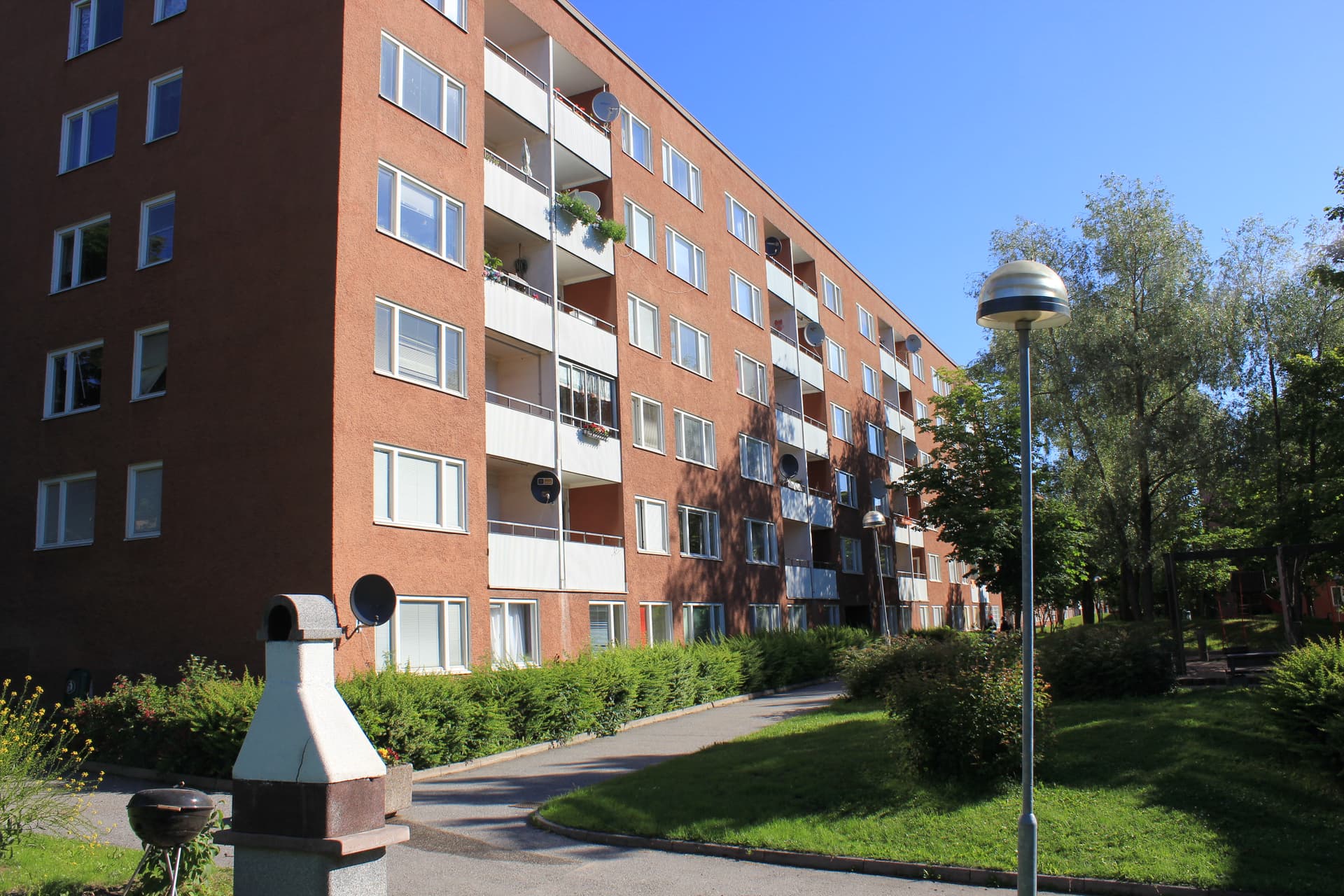 Krongårdsvägen i Vårby