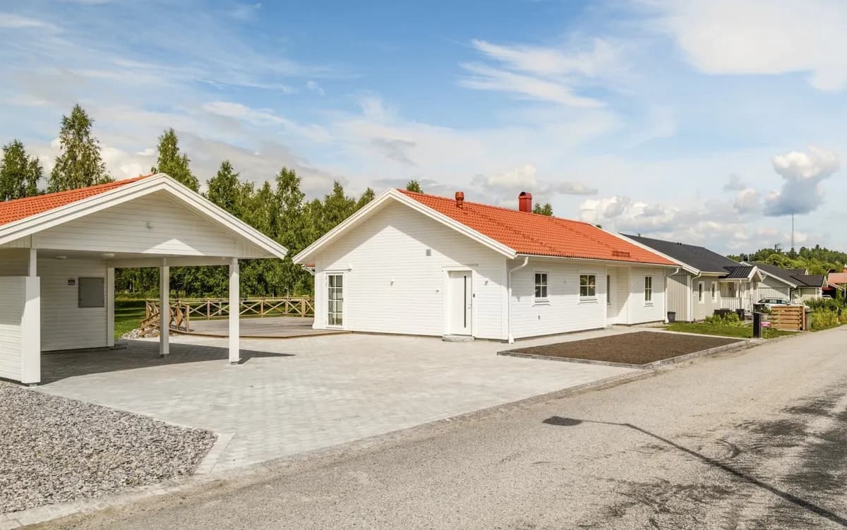 Revyvägen i Tystberga